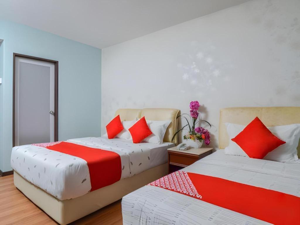 Malacca Grand Ct Hotel מראה חיצוני תמונה