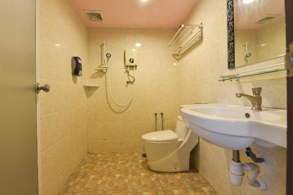 Malacca Grand Ct Hotel מראה חיצוני תמונה
