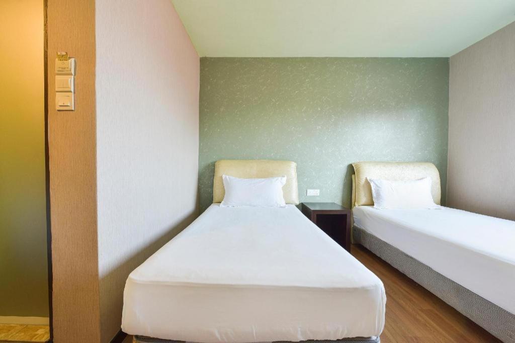 Malacca Grand Ct Hotel מראה חיצוני תמונה