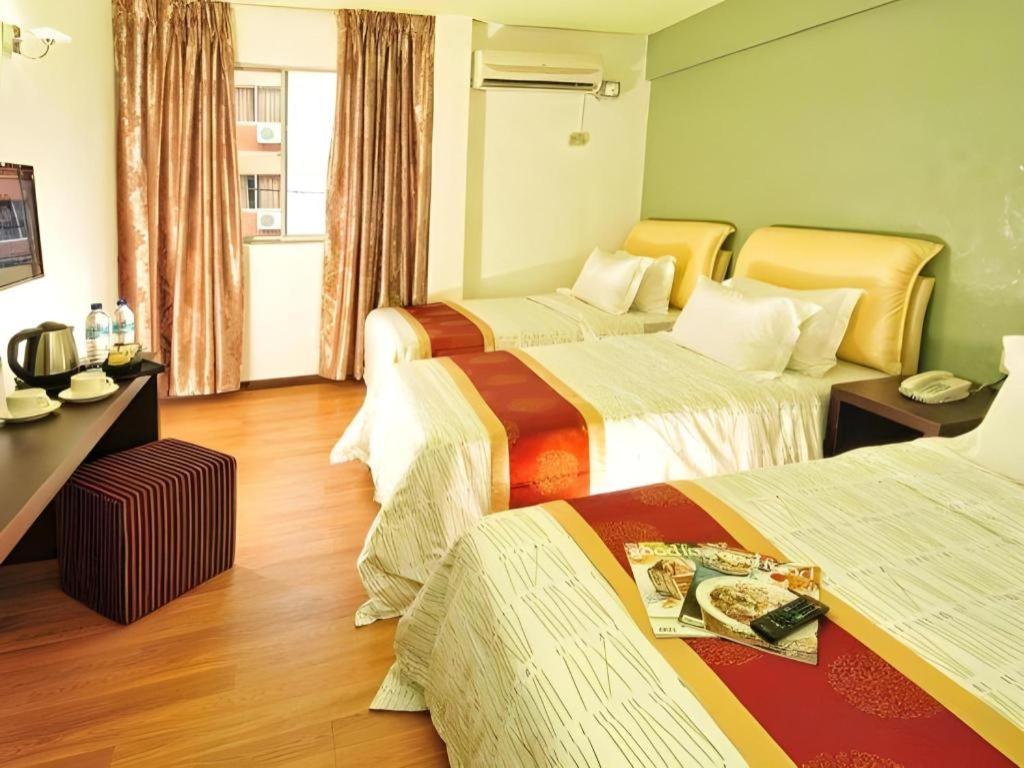 Malacca Grand Ct Hotel מראה חיצוני תמונה