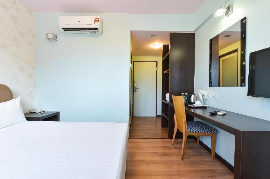 Malacca Grand Ct Hotel מראה חיצוני תמונה